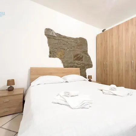 Daire San Maurizio 9 Tirabora Short Rent