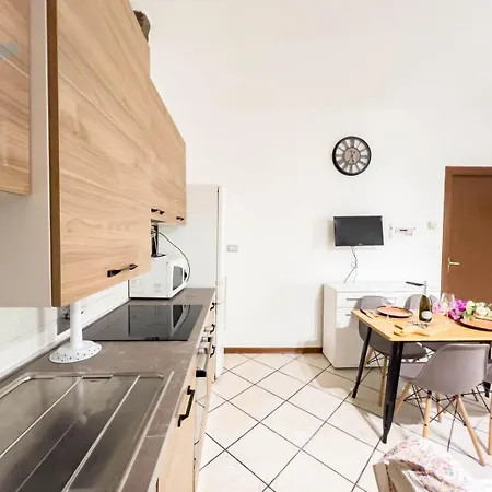 San Maurizio 9 Tirabora Short Rent Lejlighed Trieste