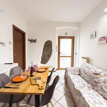 San Maurizio 9 Tirabora Short Rent Lejlighed Trieste