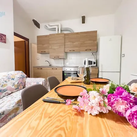 Daire San Maurizio 9 Tirabora Short Rent